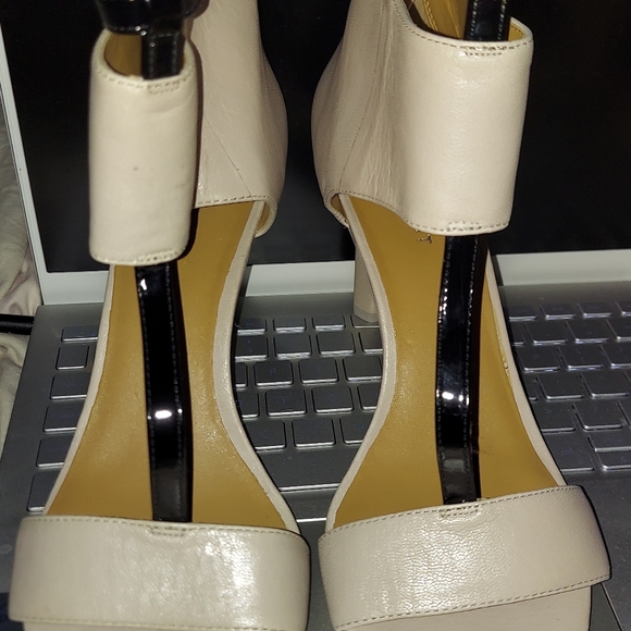 Nine West Shoes - NIB New Nine West Grey Sandals NIB NWT